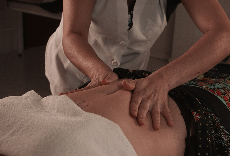 Four Hands Massage